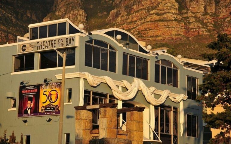 LesExpats-2024-web-Theatre on the Bay Cape Town
