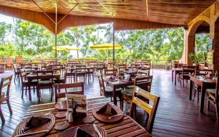 LesExpats-web-Heaven-Restaurant-(5)
