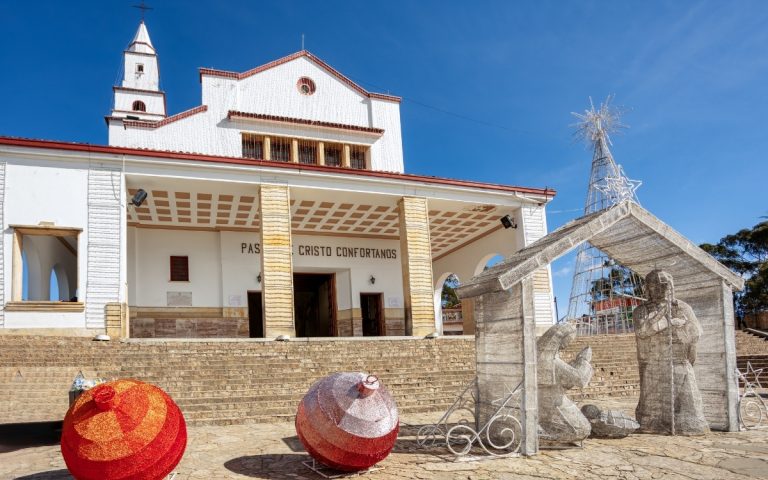 LesExpats-web-Montserrate (2)