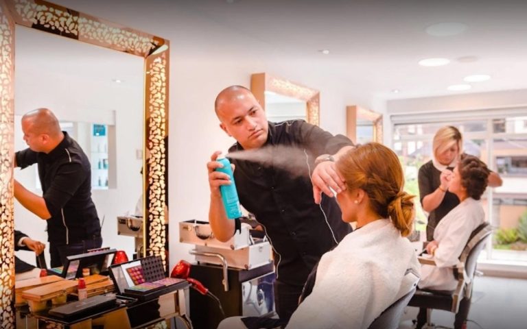 LesExpats-web-lolas-new-coiffure-l-oreal (2)